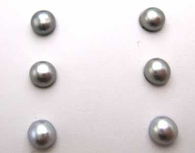 Perle coltivate fondo piatto grigio chiaro misura mini