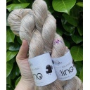 BrilLino filato tinto a mano colore Ivory